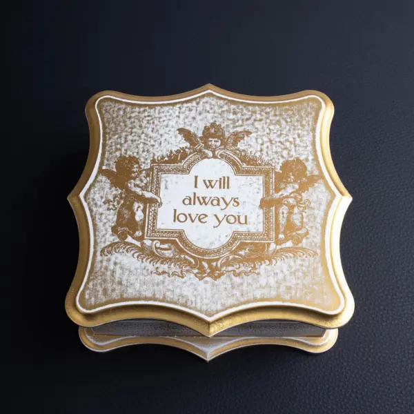 Шкатулка фигурная с золотой патиной, тип 3